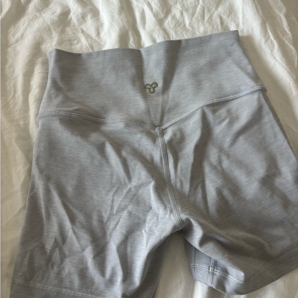 aritizia tna biker shorts